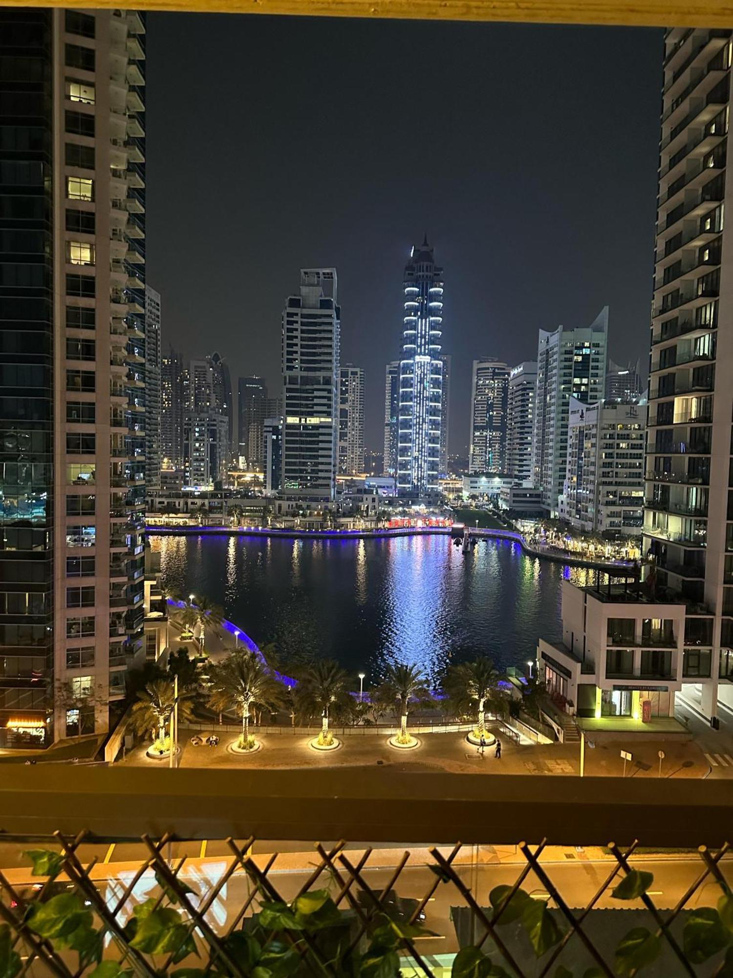 Sansa Beach Hostel Dubai Exterior photo